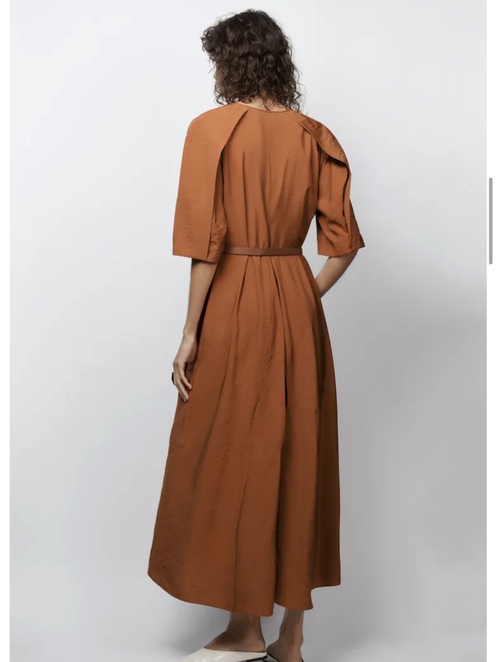 NWT ZARA WOMAN COLLECTION Midi dress V-neckline and short sleeves size XL - Picture 5 of 15